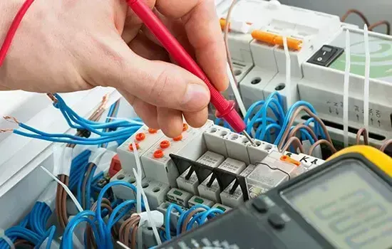 Professional electrician in East Acton